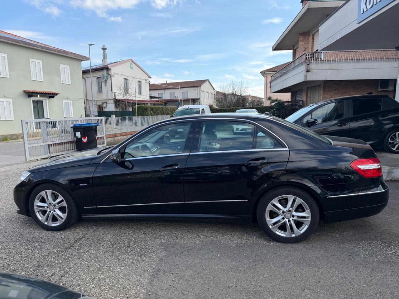 Mercedes-benz E 250 CDI BlueEFFICIENCY Avantgarde