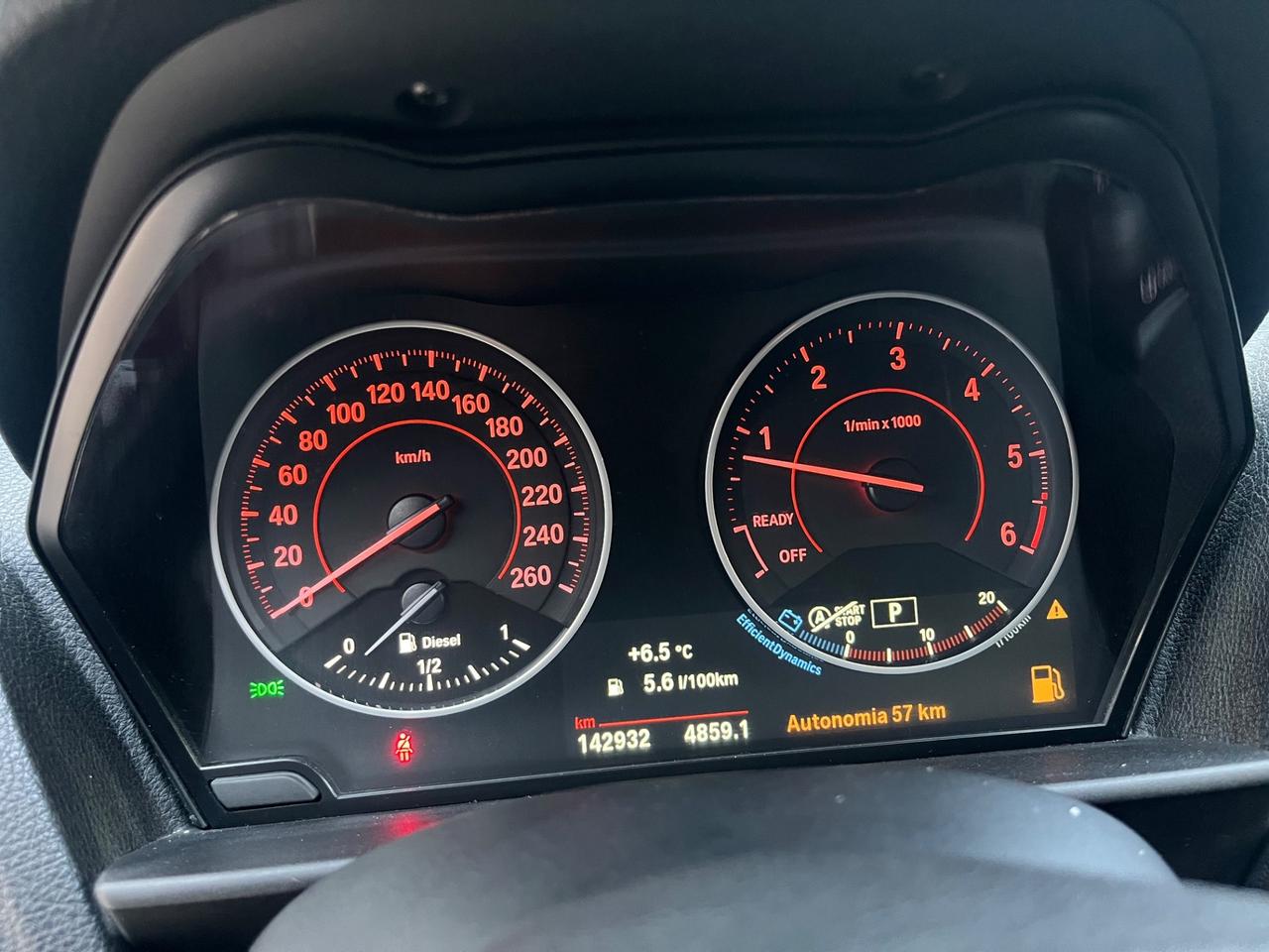 Bmw 118 118d 5p. Urban