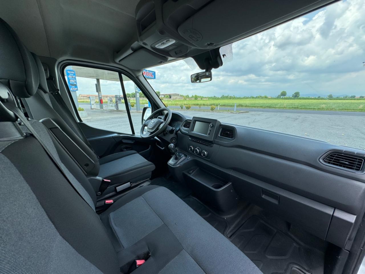 Nissan NV400 NV 400 2.3 DCI 3T5 N-CONNECTA