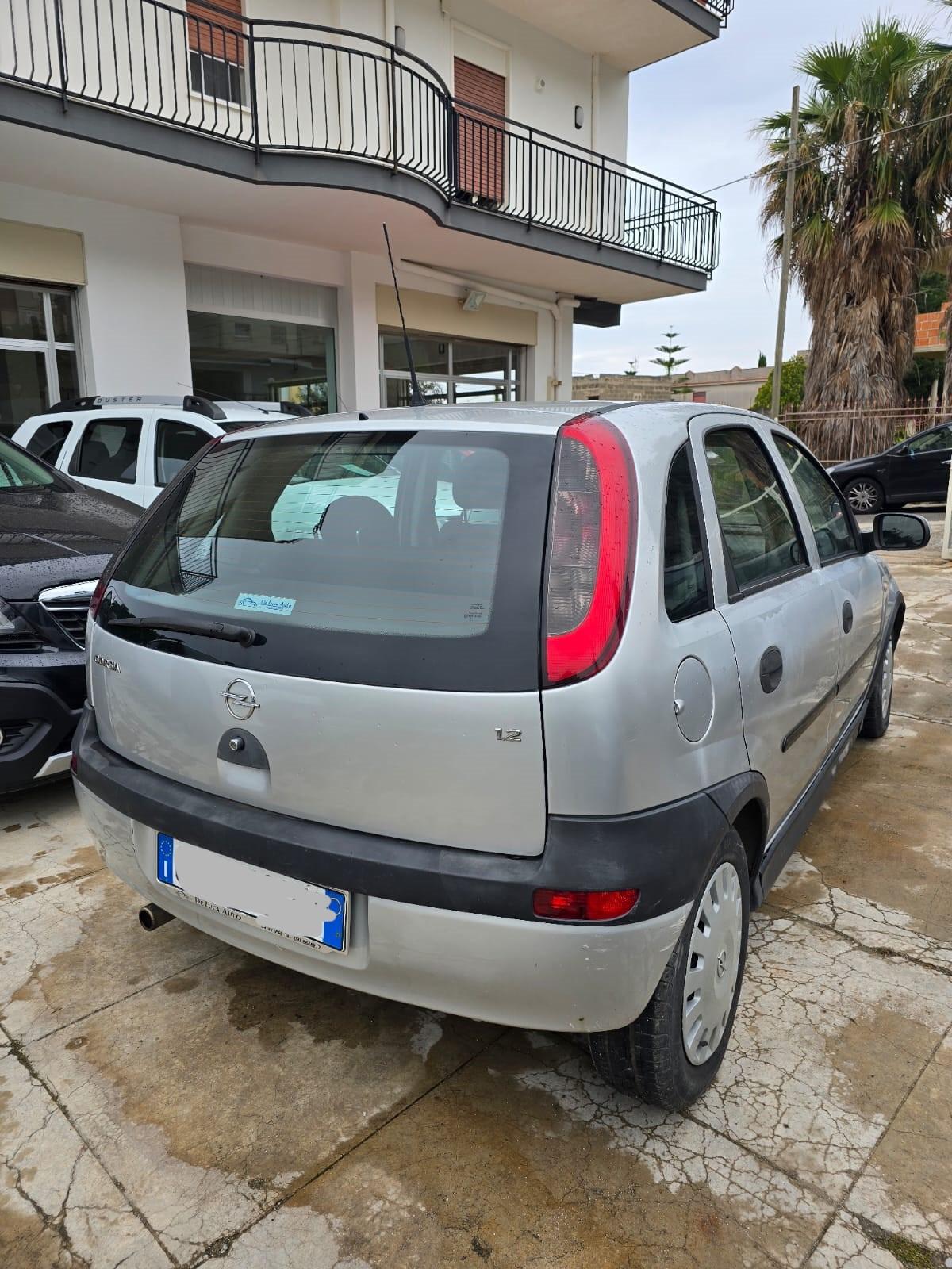 Opel Corsa 1.2i 16V cat 5 porte Club
