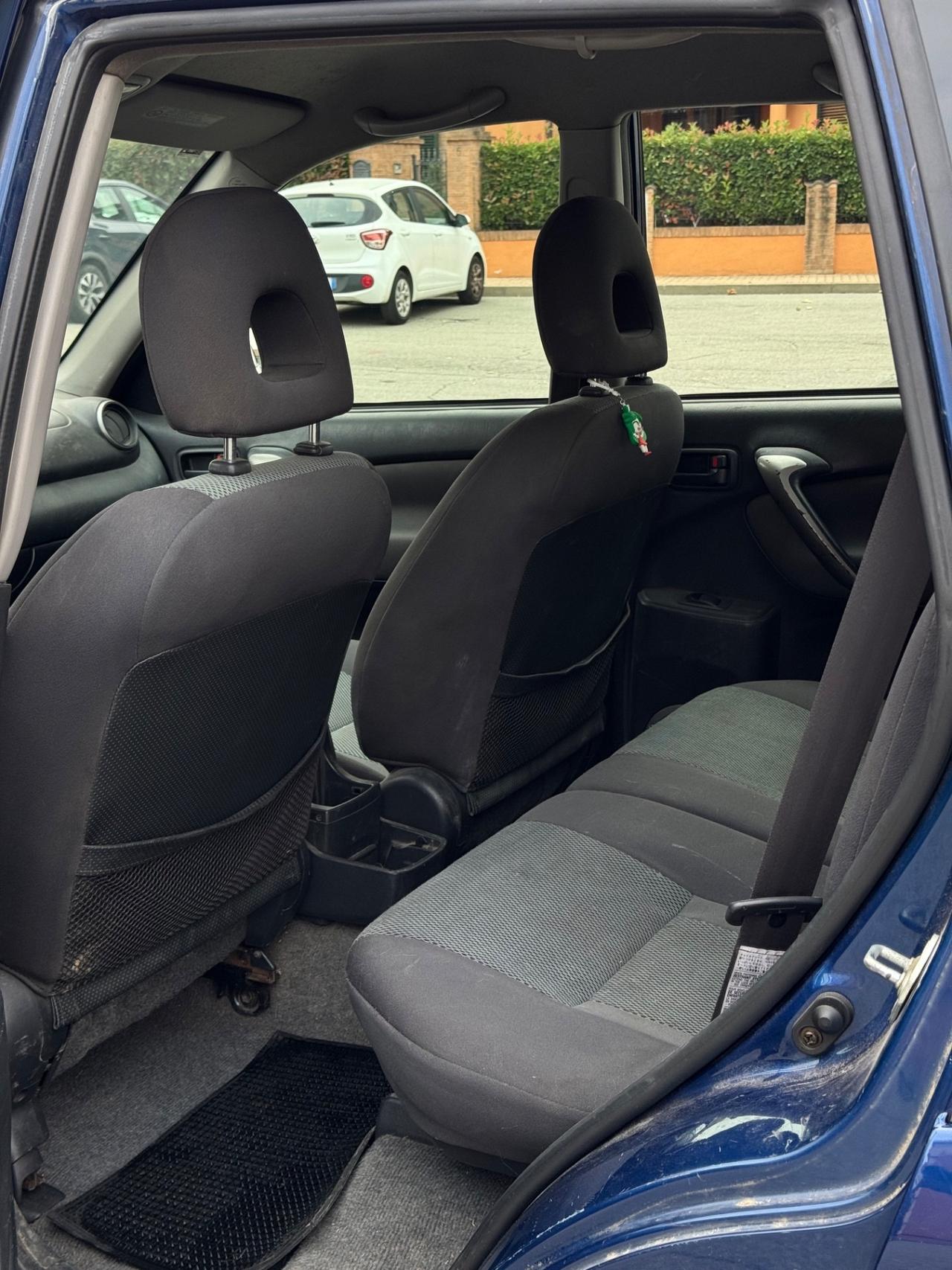 Toyota RAV 4 RAV4 2.0 Tdi D-4D cat 5 porte Sol
