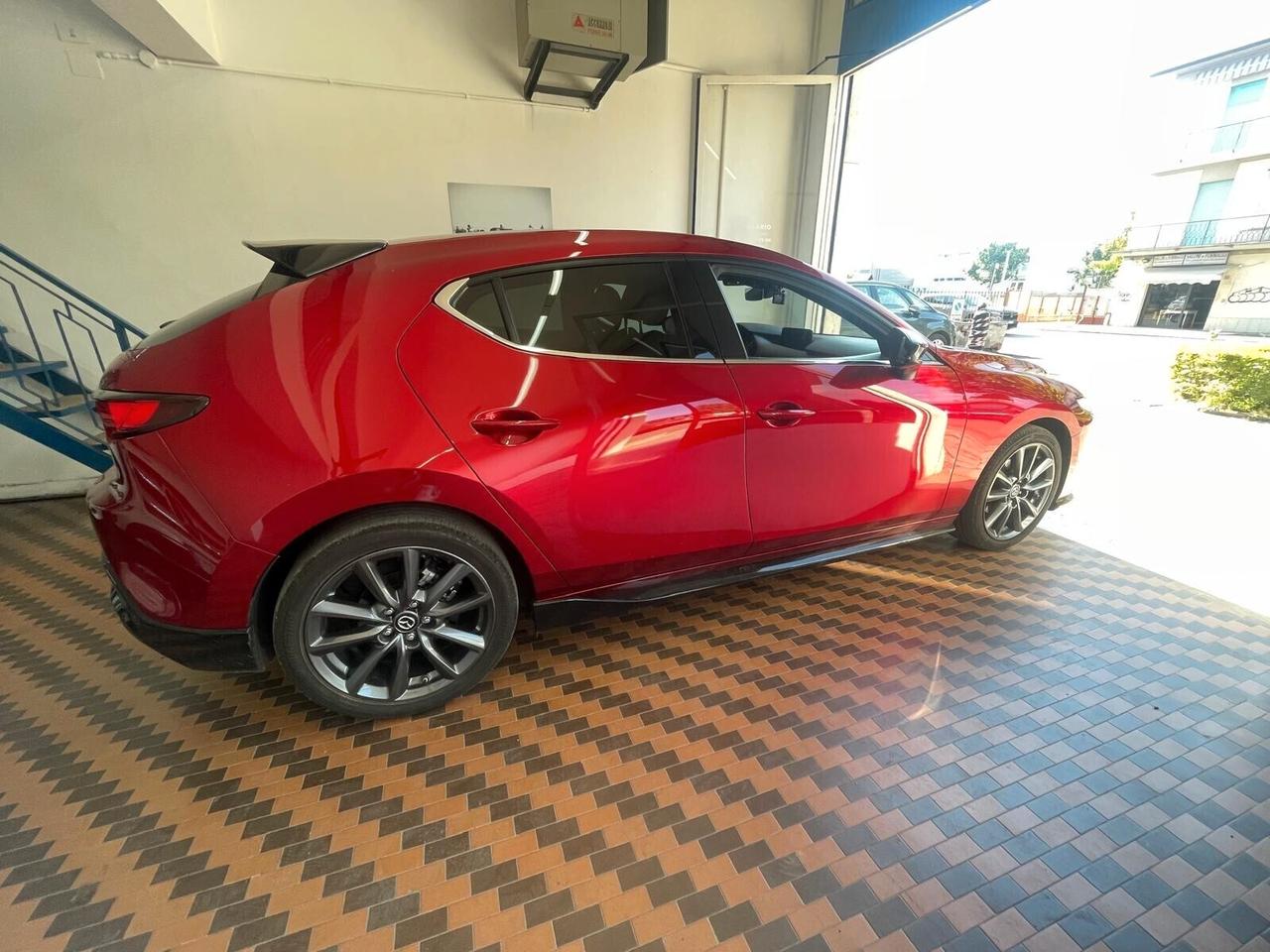 Mazda 3 Mazda3 2.0L e-Skyactiv-G M Hybrid 4p. Exclusive Line