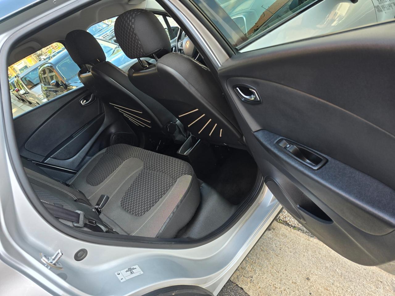 Renault Captur dCi 8V 90 CV EDC Start&Stop Energy Intens AUTOMATICO