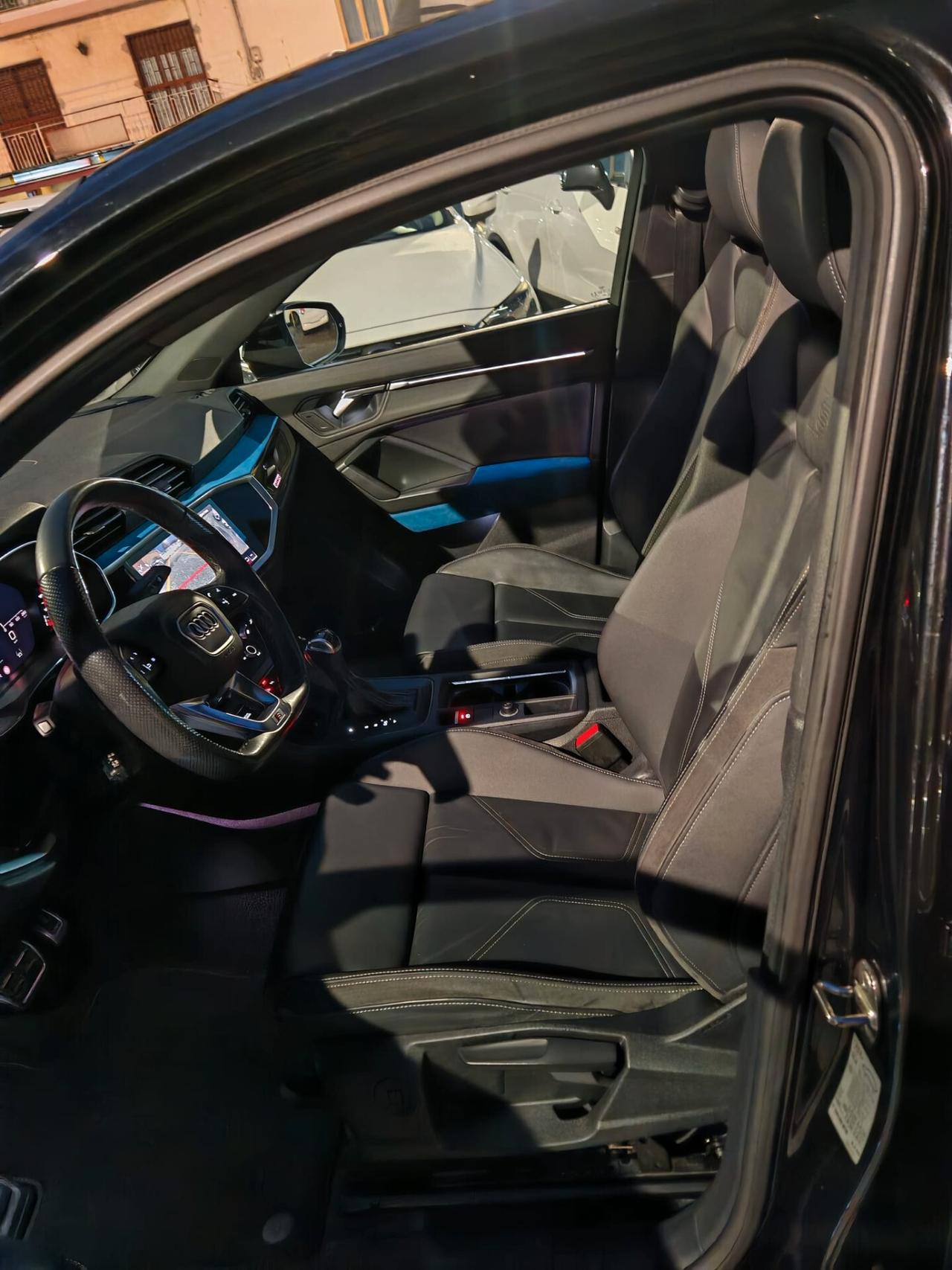 Audi Q3 SPB 40 TDI quattro S tronic line edition Total black