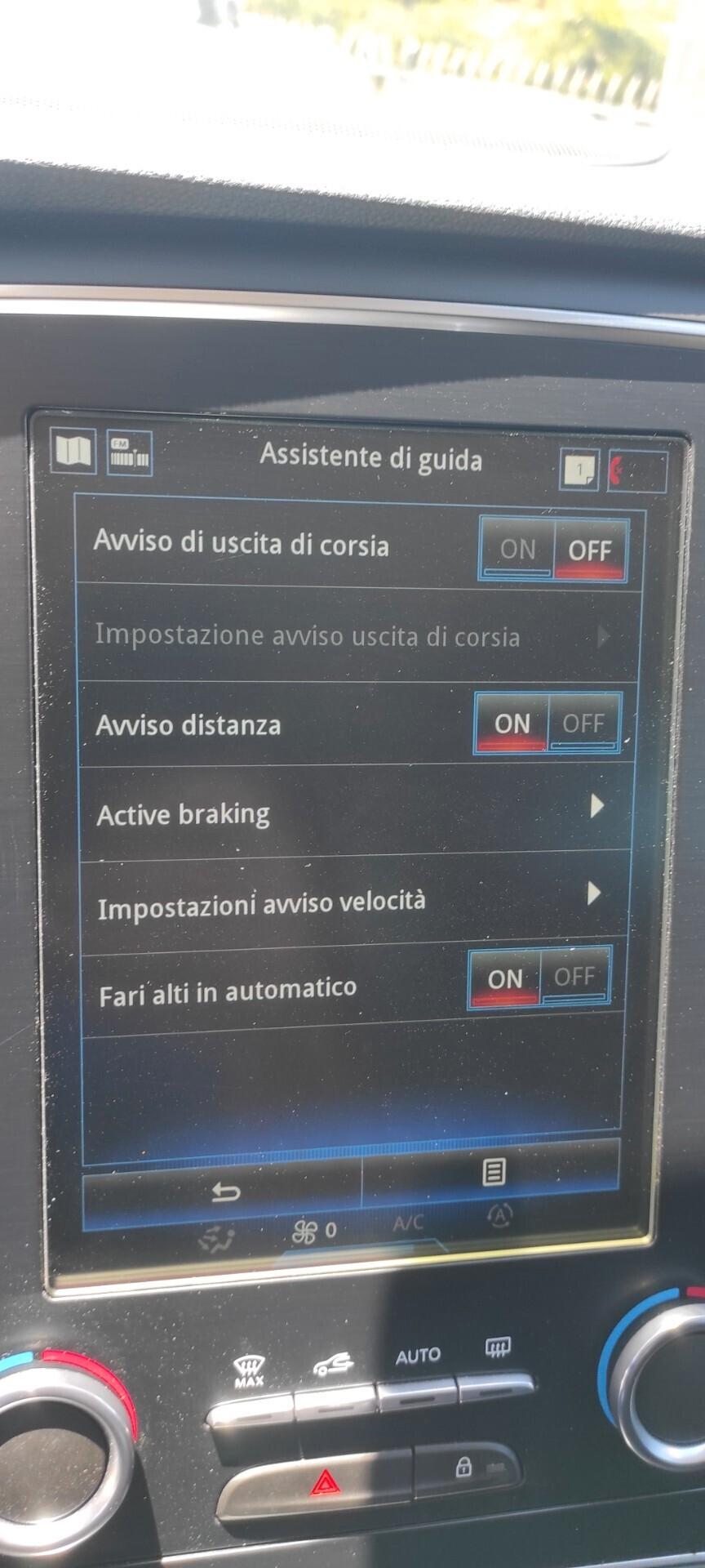 Renault Megane 1.5 Blue dCi 115 CV Intens