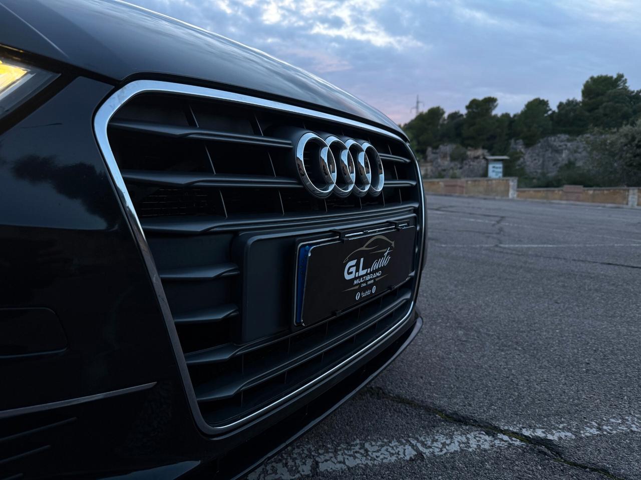 Audi A3 SEDAN/2.0 TDI 150CV/CERCHI 18"/LED/NAVI