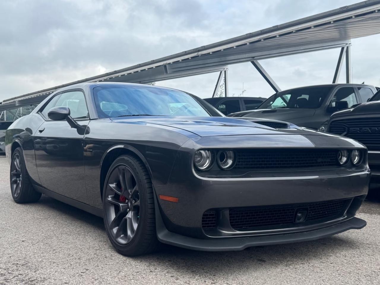 Dodge Challenger 5.7 v8 R/T