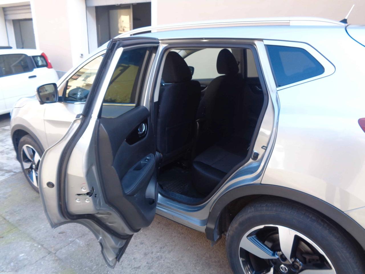 Nissan Qashqai 1.5 dCi 110CV (Finanziabile)