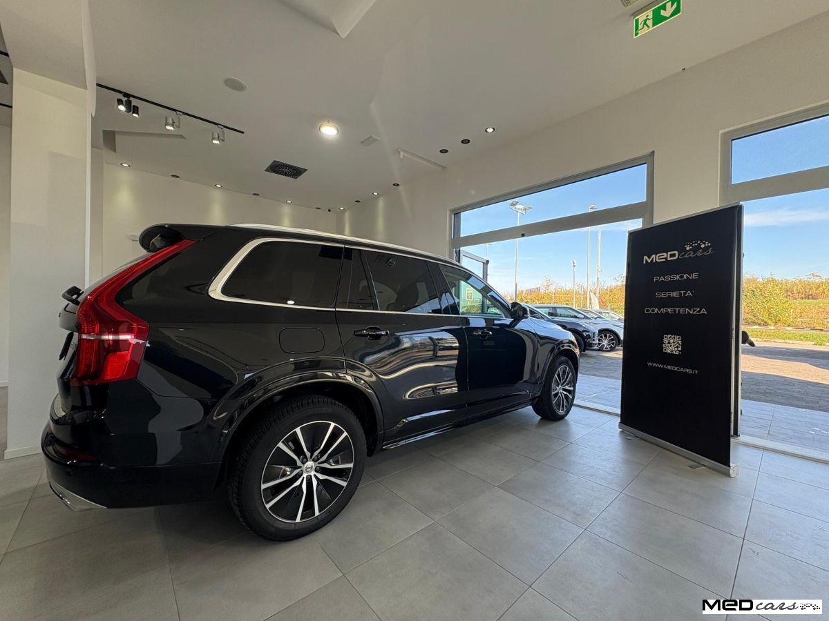 VOLVO - XC90 - B5AWD Geartr. 7 posti Mom. Pro
