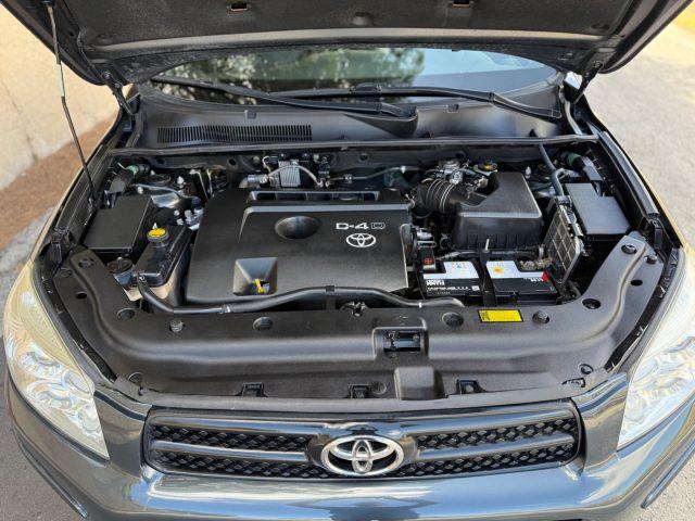 TOYOTA RAV 4 RAV4 2.2 D-4D Luxury CON GANCIO TRAINO