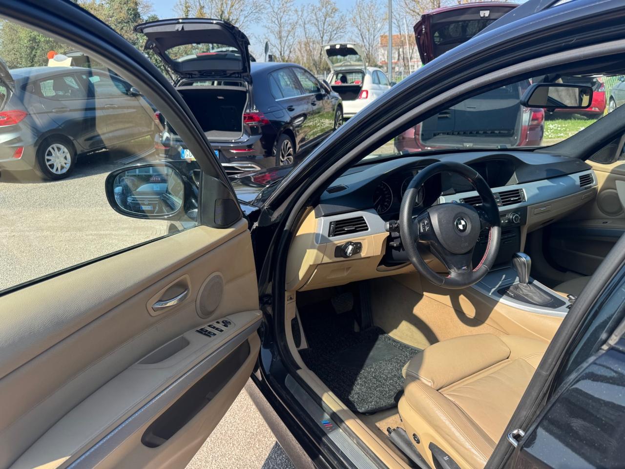 Bmw 320d Touring M-Sport auto tetto navi pelle