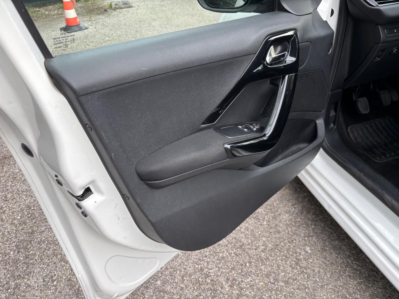 Peugeot 208 1.4 VTi 95 CV 5p. GPL Allure