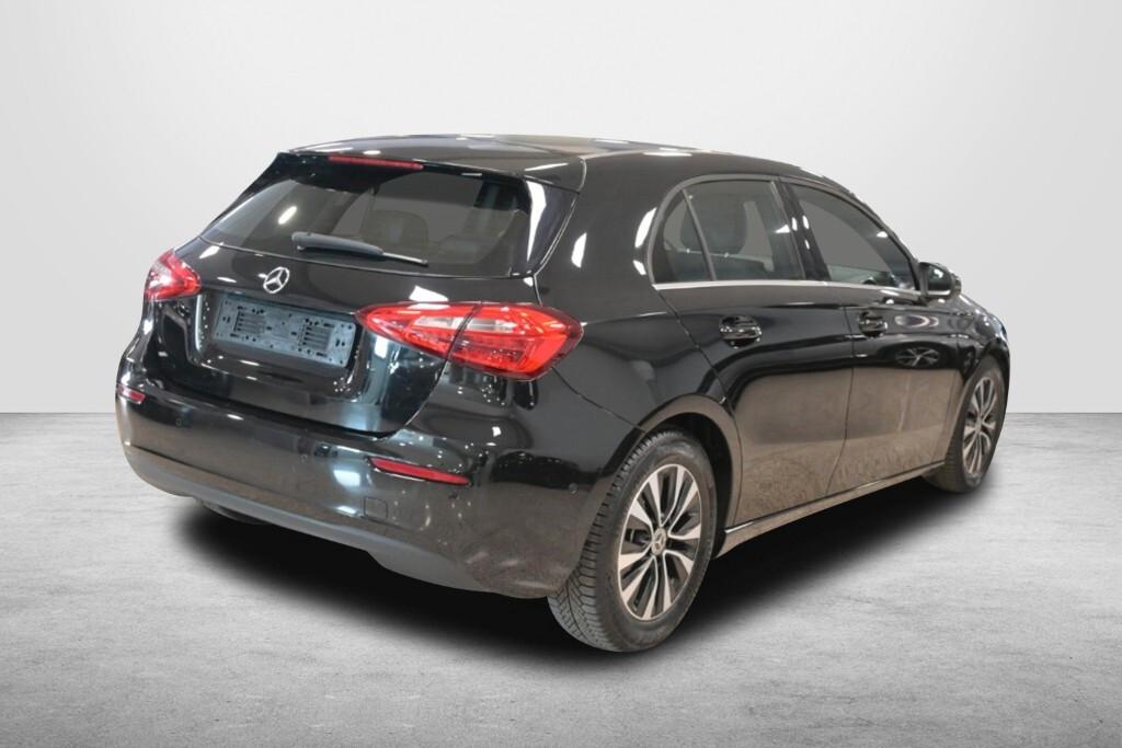 MERCEDES-BENZ A 160D 95CV BUSINESS SOLUTION 6M. ( PELLE - PARK ASSIST - TELECAMERA POST. - NAVI PREMIUM - CRUISE - NEOPATENTATI )