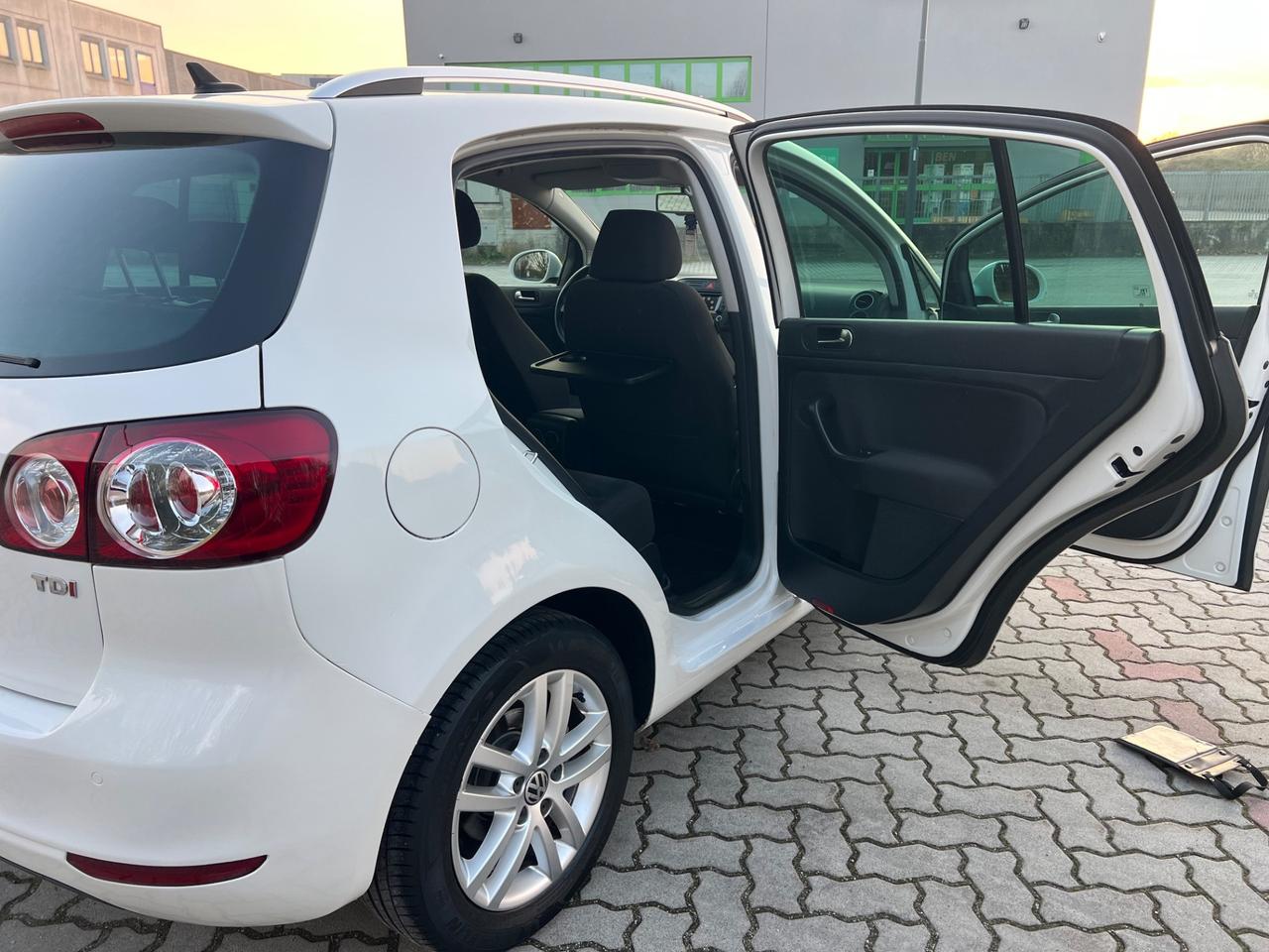 Volkswagen Golf Plus 1.6 TDI DPF DSG 5p. Highline