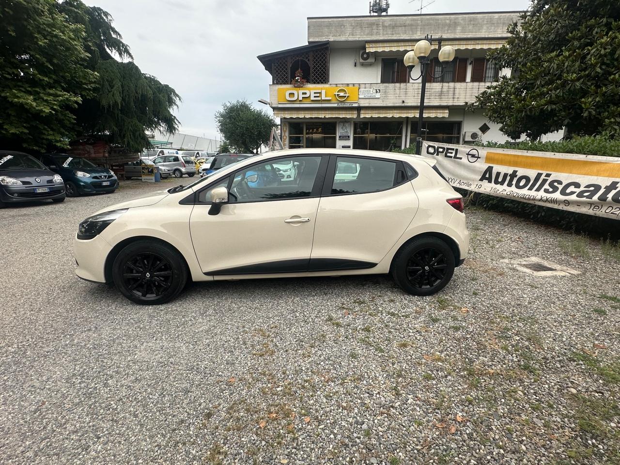 Renault Clio 1.2 75 CV 5 porte Duel