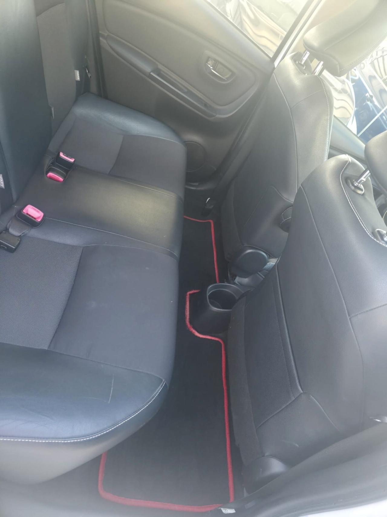 Toyota Yaris 1.0 5 porte Lounge