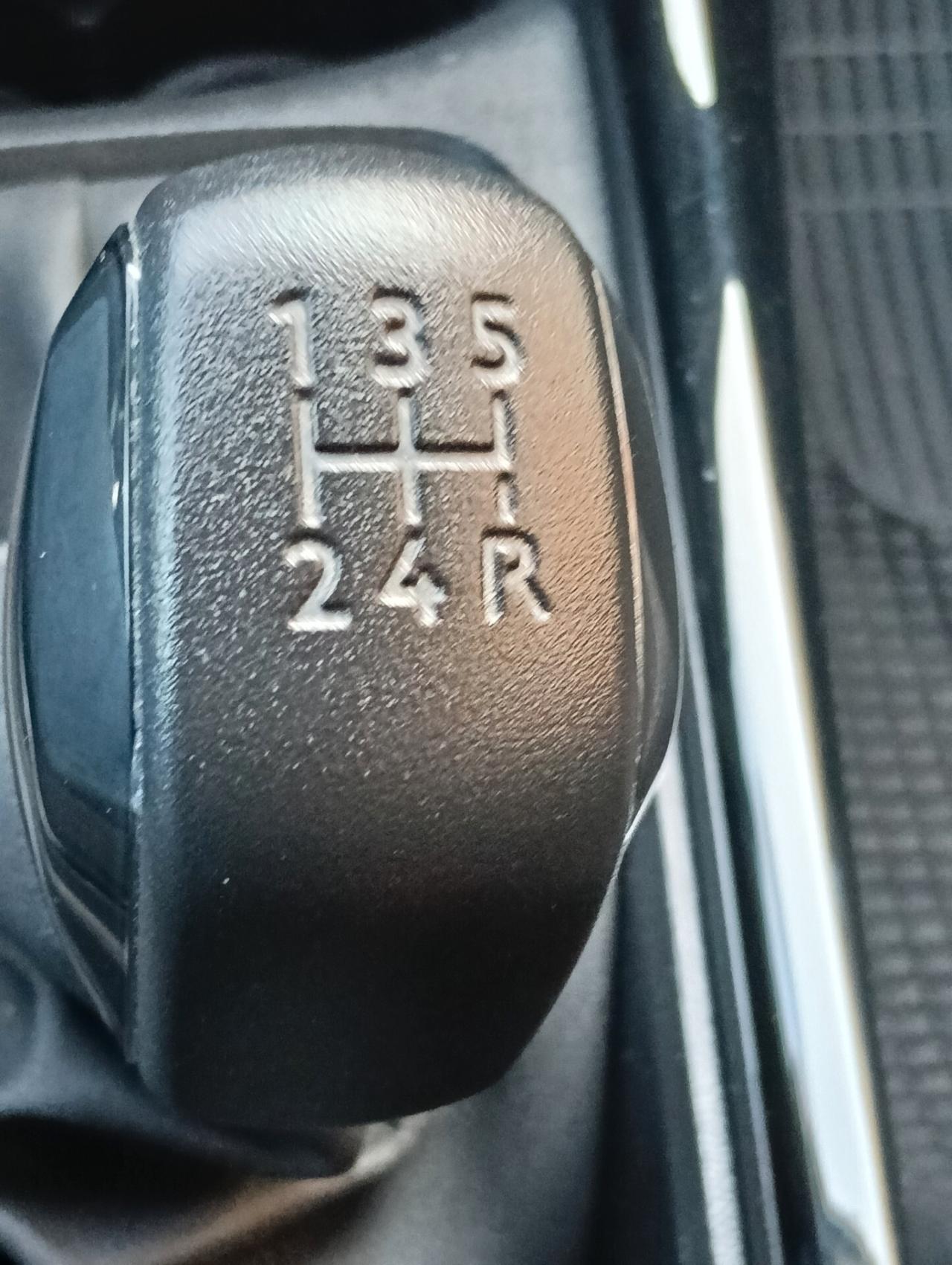 Peugeot 2008 Puretech active