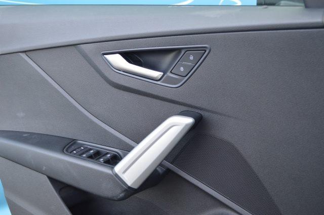 AUDI Q2 30 TDI S tronic Business