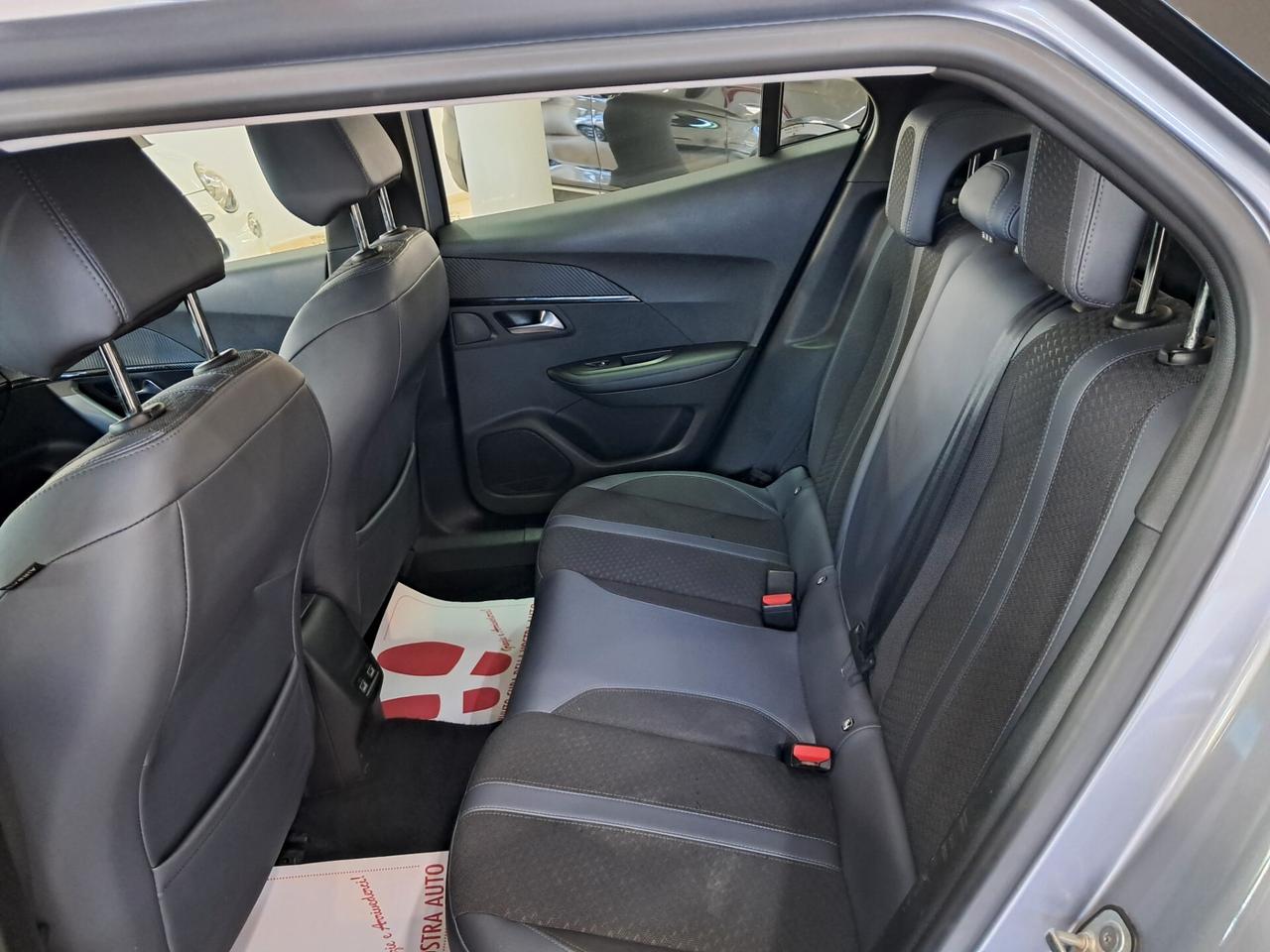 Peugeot 2008 PureTech 100 S&S Allure