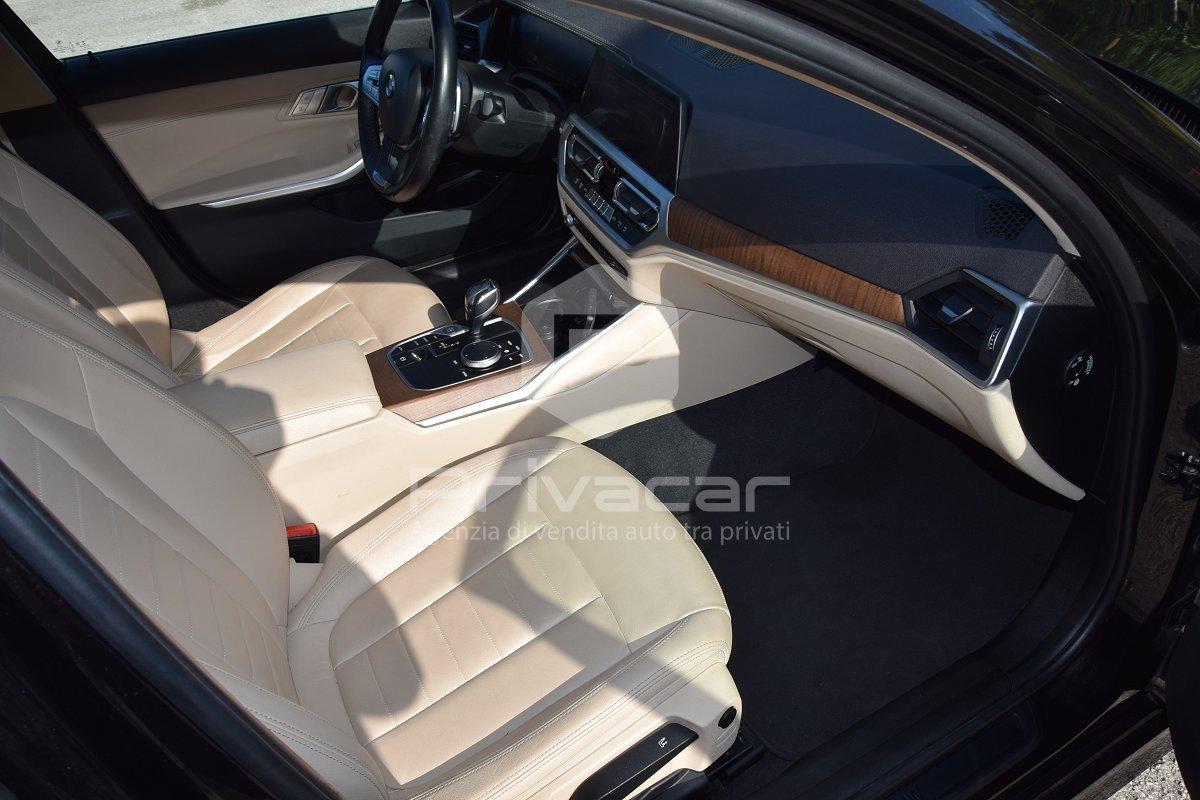 BMW 320d 48V Touring Business Advantage