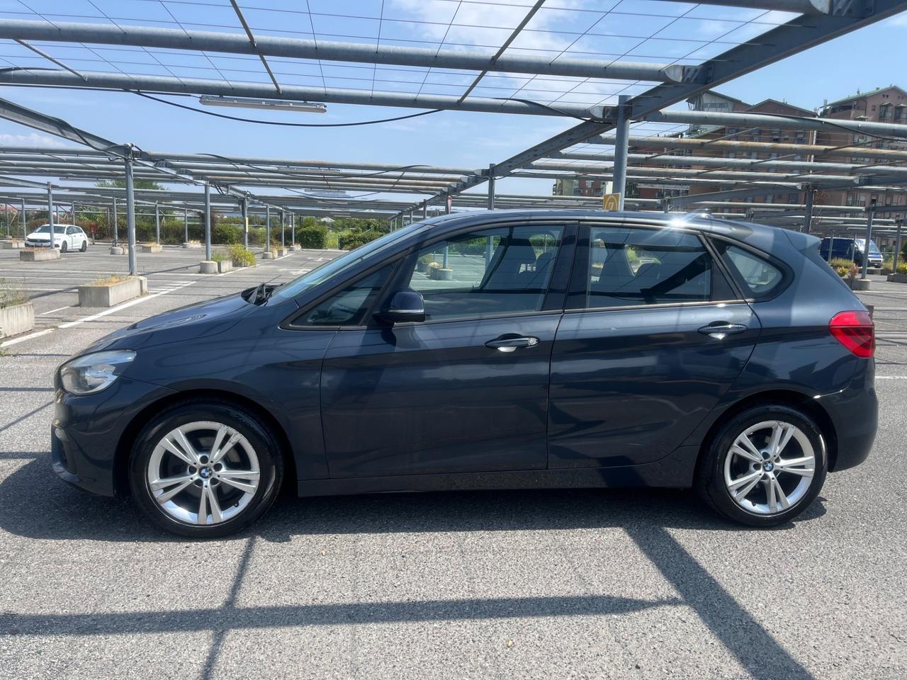 Bmw 2er Active Tourer 218d Luxury