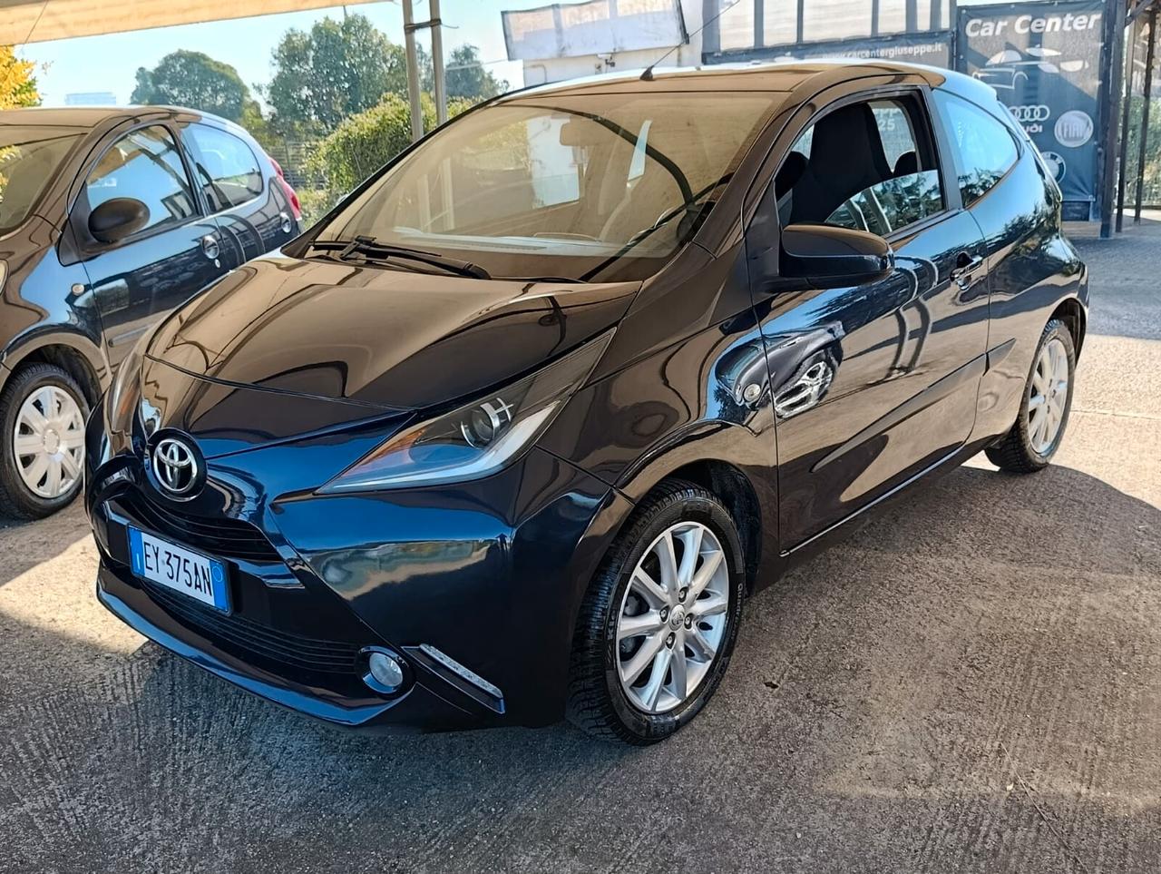 Toyota Aygo 1.0 VVT-i x-cool 2015 Gar Rate
