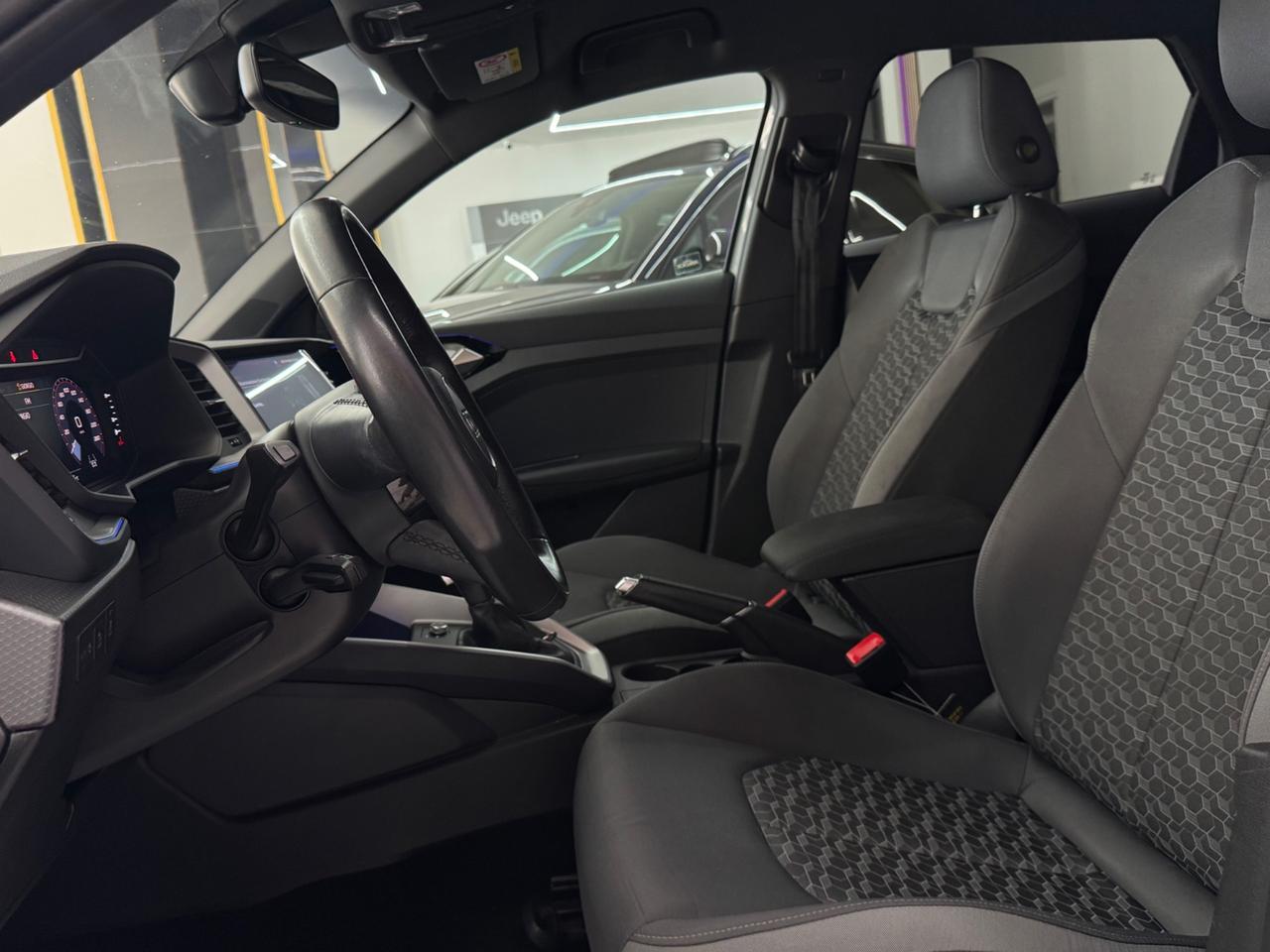 Audi A1 citycarve S- tronic Identity Contrast Iper Full