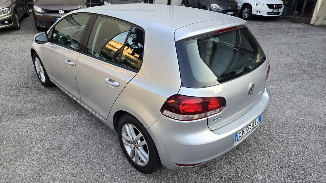 Volkswagen Golf Business 1.6 TDI 5p. Highline Neop