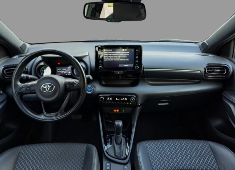 Toyota Yaris 1.5h Lounge