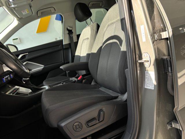 AUDI Q3 35 TDI quattro S tronic S line edition