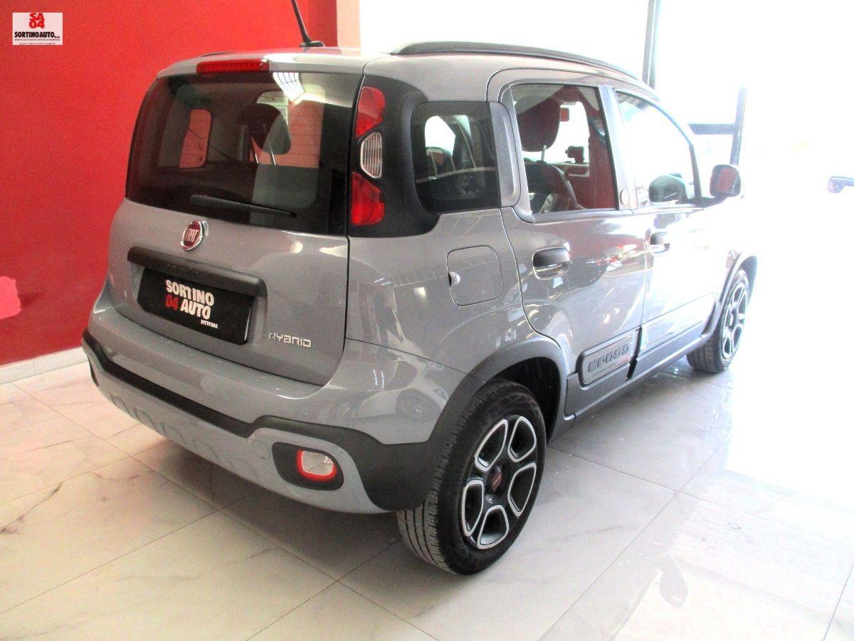 FIAT Panda 1.0 S&S Hybrid cross Launch Ed.KM45000