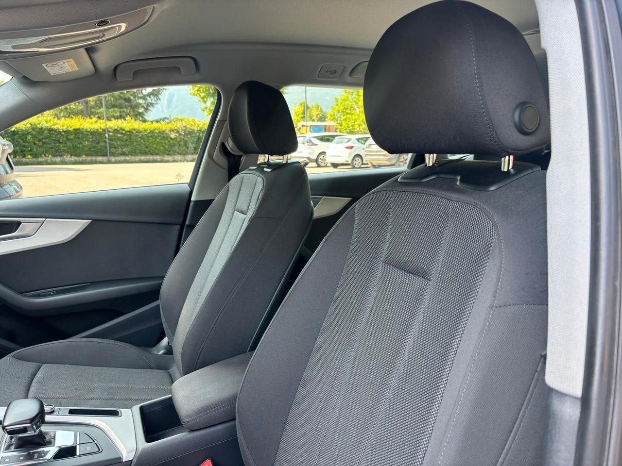 Audi A4 30 TDI/136 CV S tronic Business Advanced