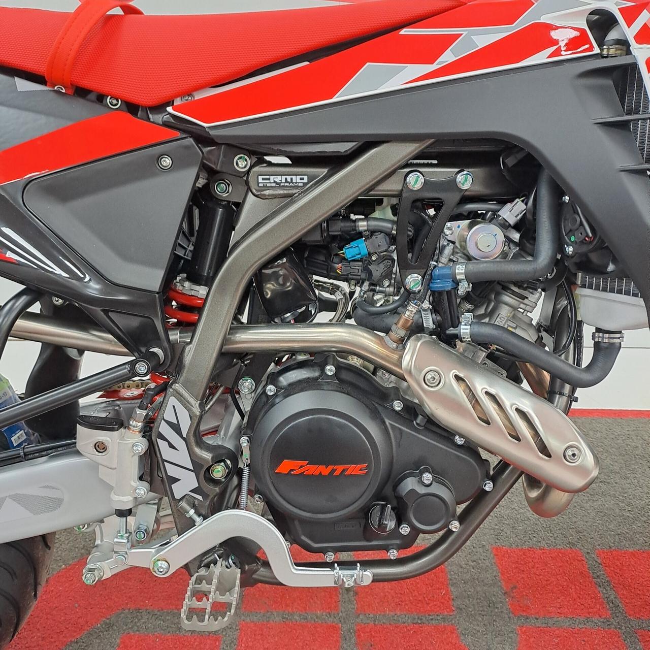 FANTIC MOTARD XMF 125 4t PRONTA CONSEGNA