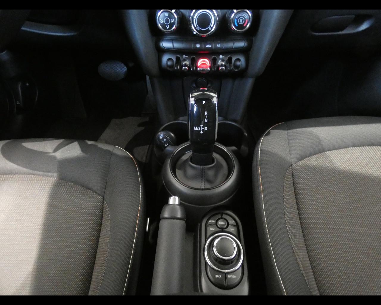 MINI Mini 5 porte (F55) - Mini 1.5 Cooper Camden 5 porte