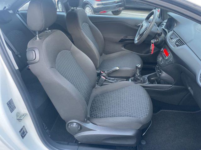 OPEL Corsa 1.4 BENZ GPL 90CV 3 porte ADATTA NEOPATENTATI