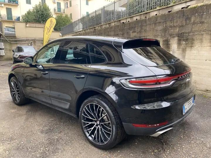Porsche Macan 2.0 tetto poanoramico !