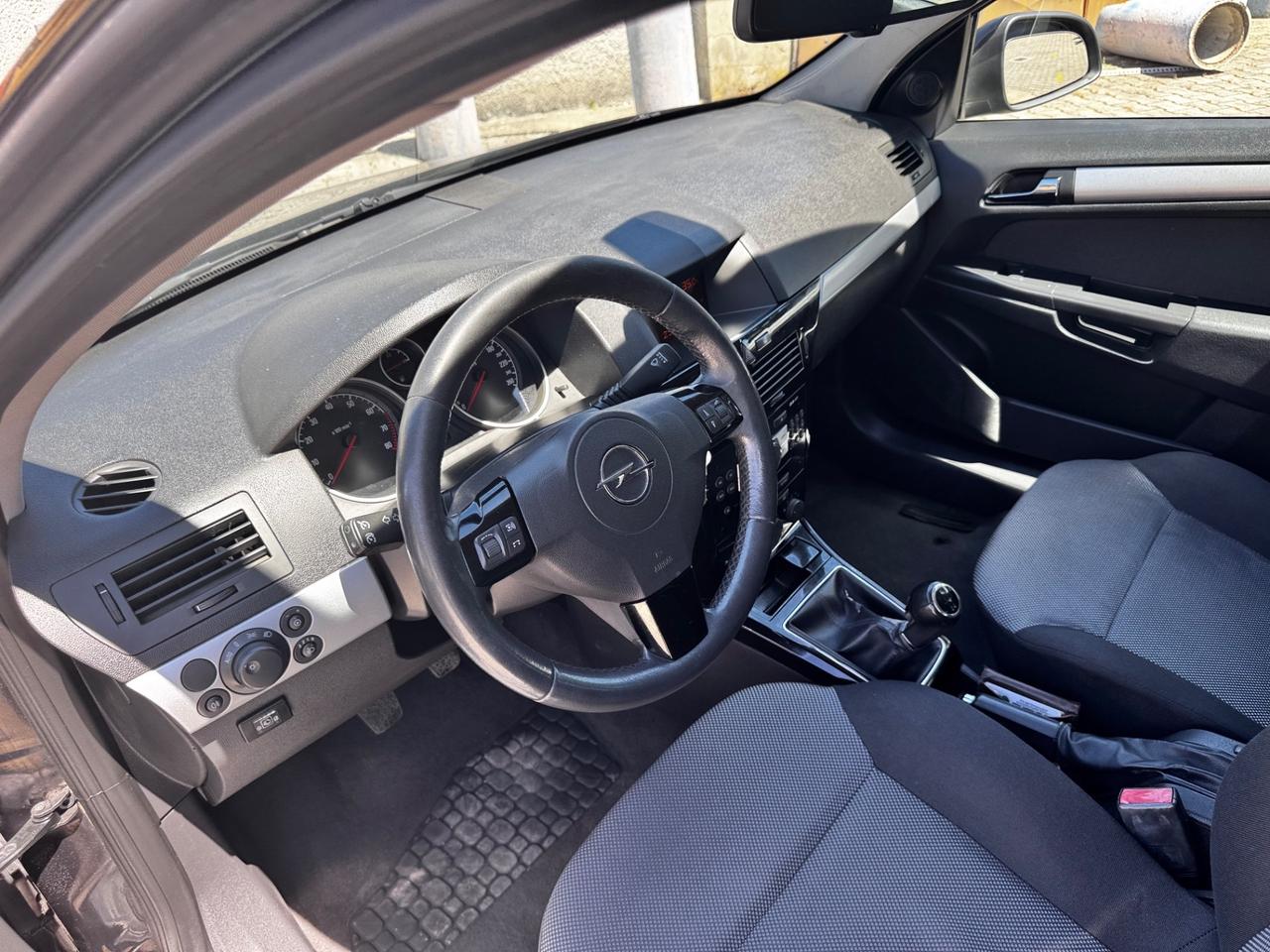 Opel Astra 1.6 16V GPL-TECH Station Wagon Enjoy