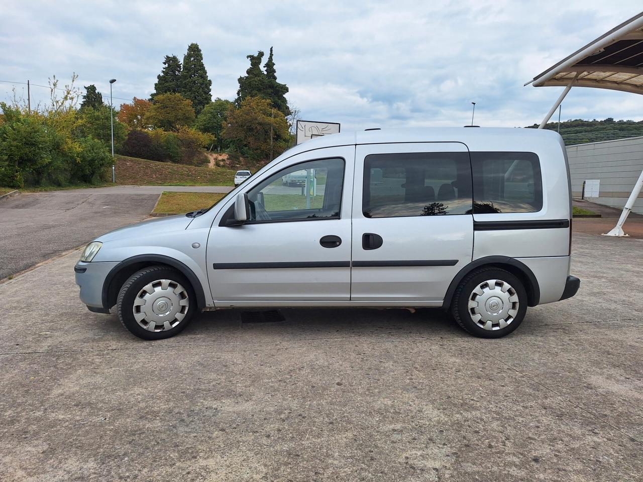Opel Combo 1.6 CNG Metano 5p. GANCIO TRAINO