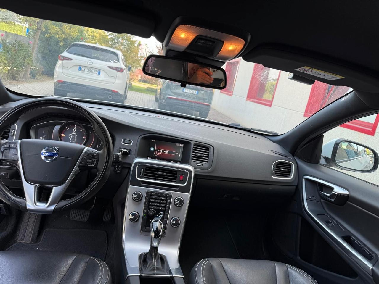 Volvo V60 D2 Geartronic Business N1