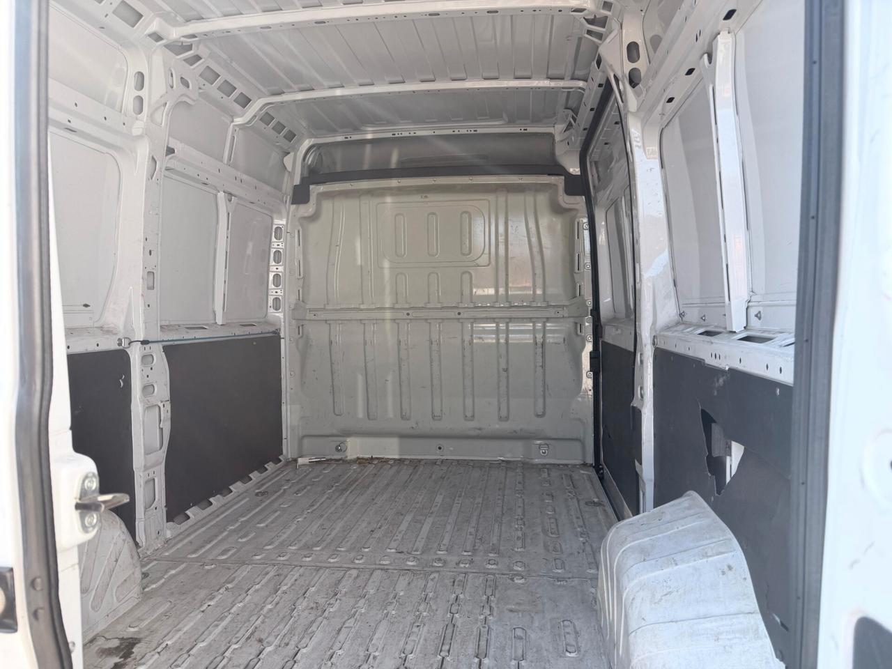 Peugeot Boxer 2022 2.2 BlueHDi 140 L2H2