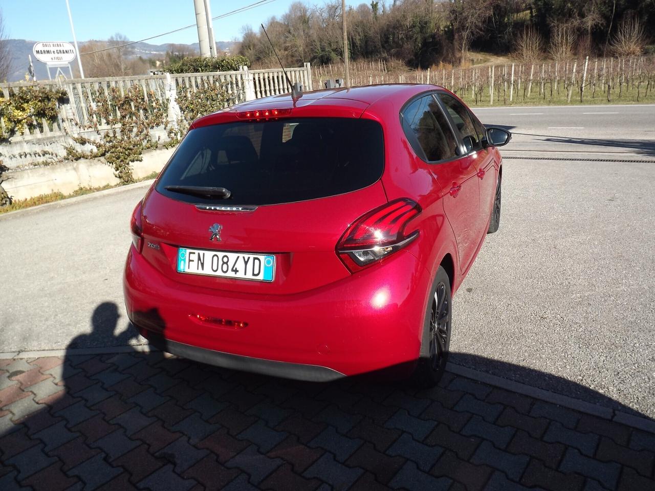 Peugeot 208 1.2 b Allure