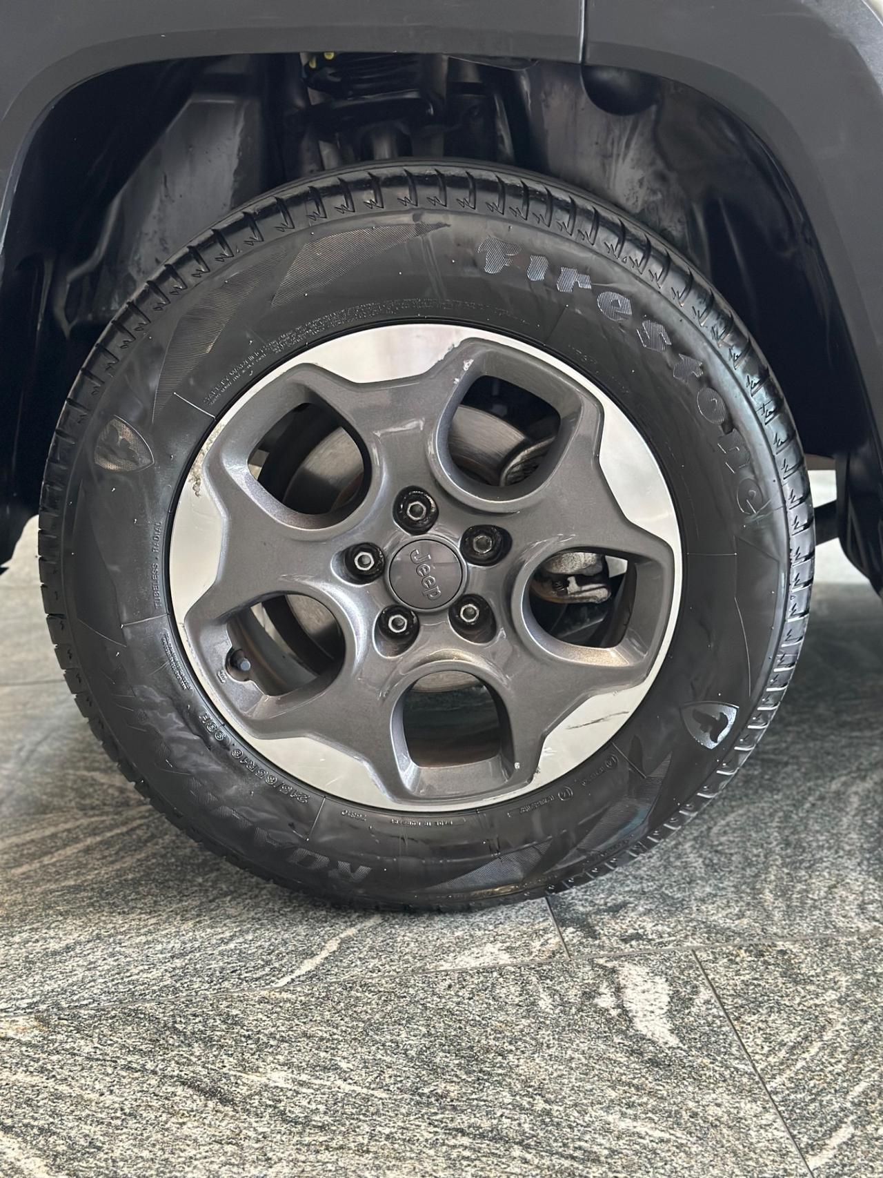 Jeep Renegade 1.6 Mjt 120 CV Longitude