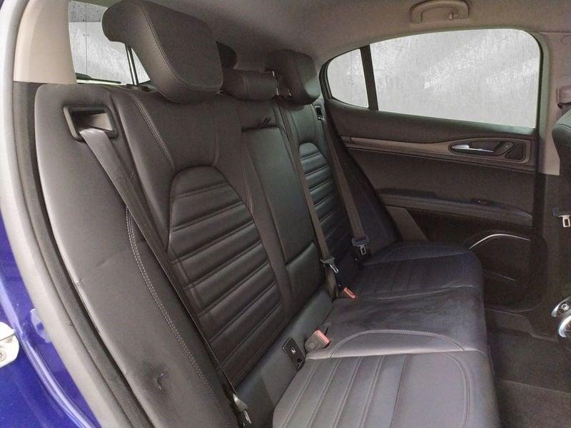 Alfa Romeo Stelvio 2.2 t Executive Q4 190cv auto