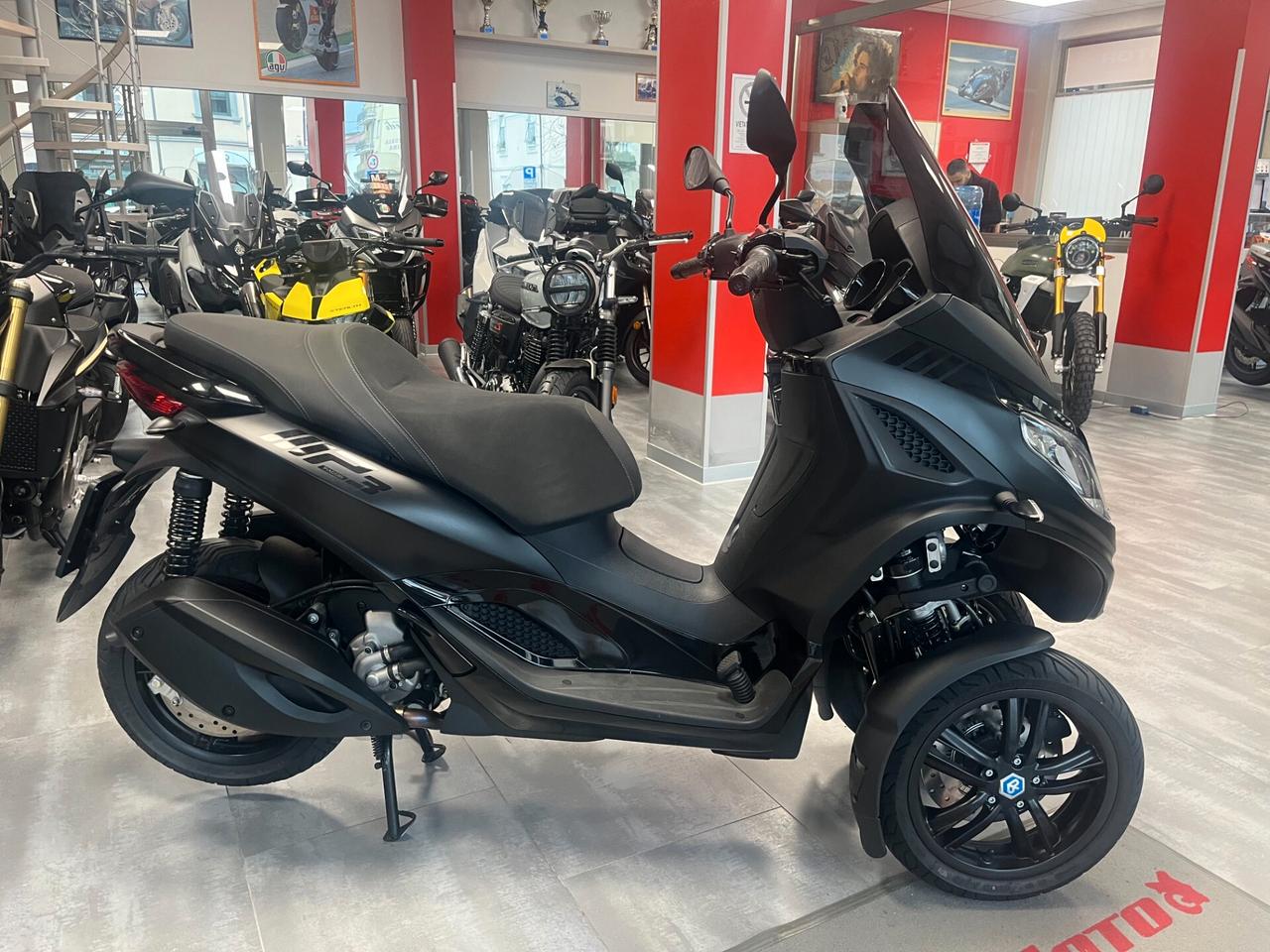 Piaggio MP3 300 Abs Hpe