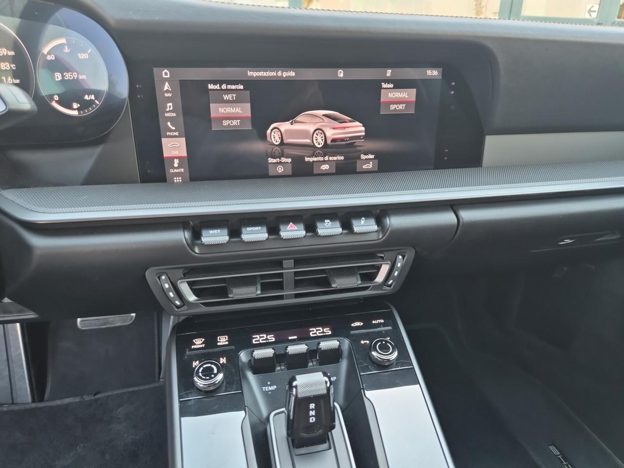 Porsche 911 Carrera
