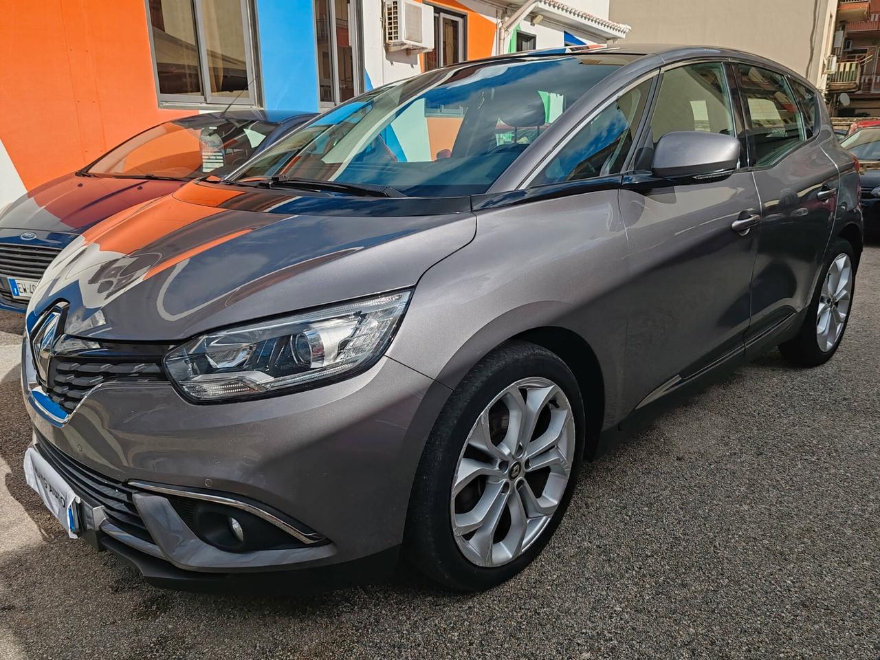 Renault Scenic Scénic dCi 8V 110 CV