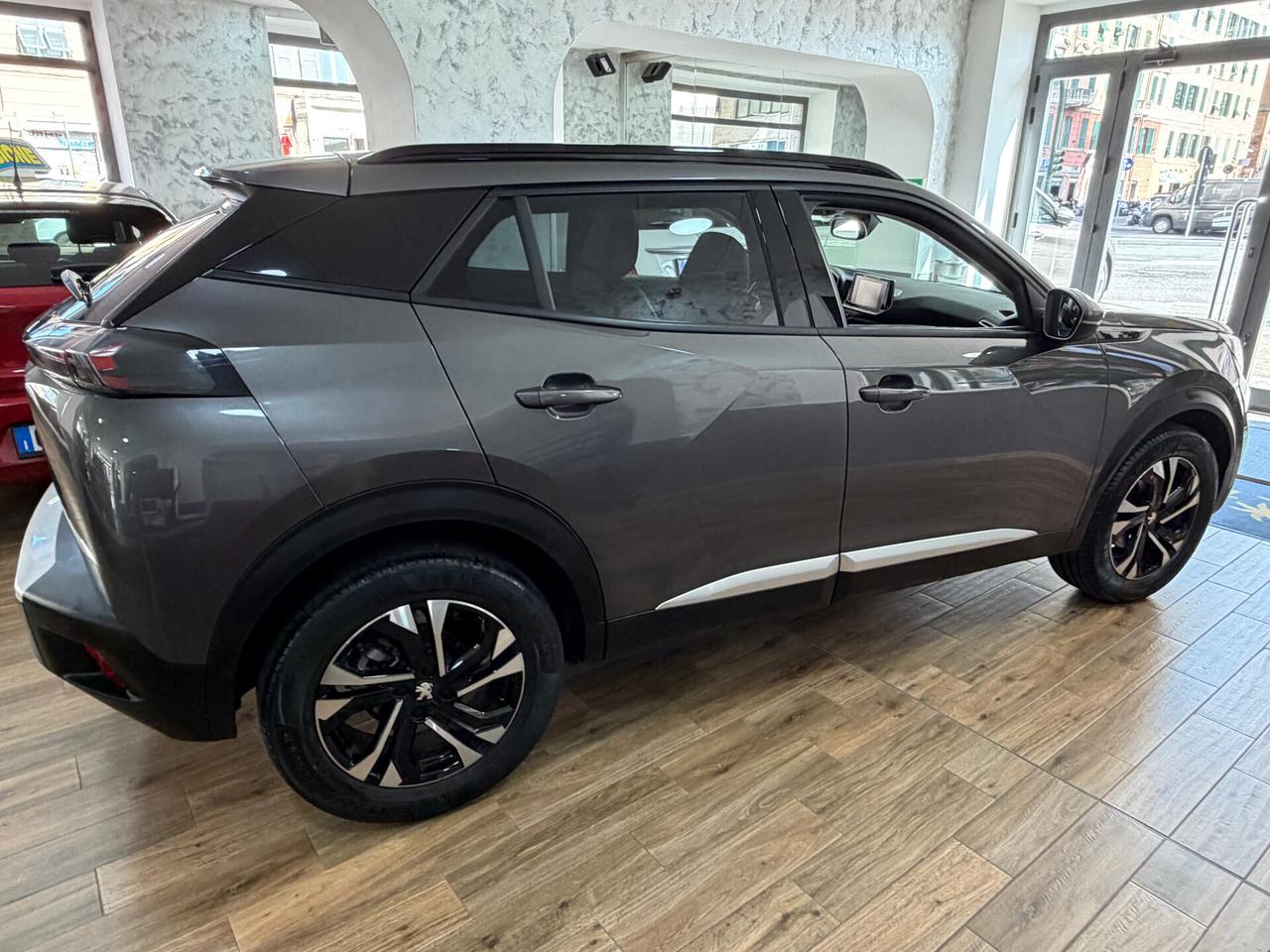 Peugeot 2008 PureTech 130 S&S Allure - KM 31.000
