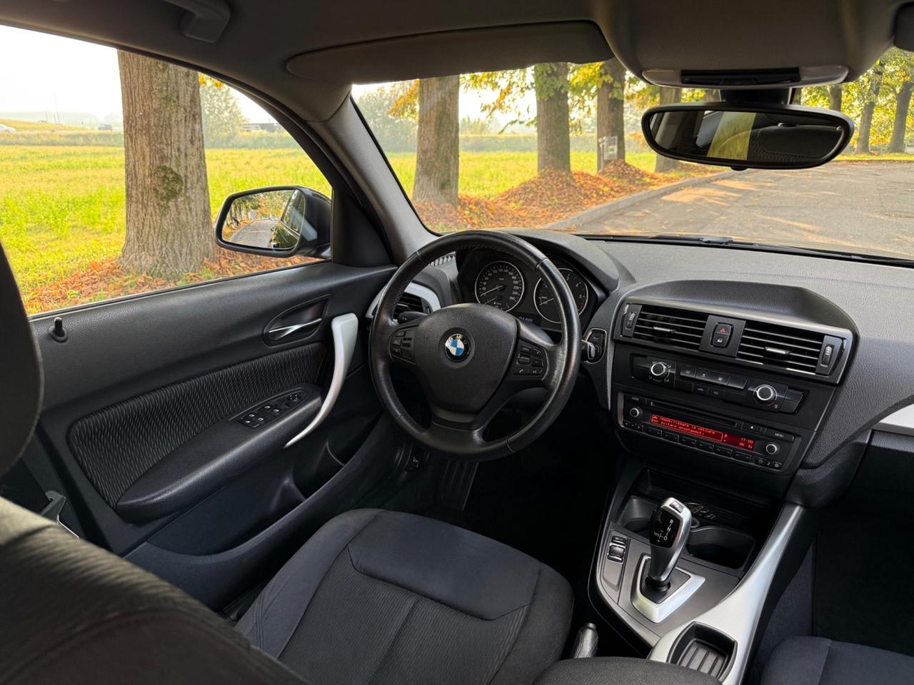 Bmw 116 116d 5p. Urban