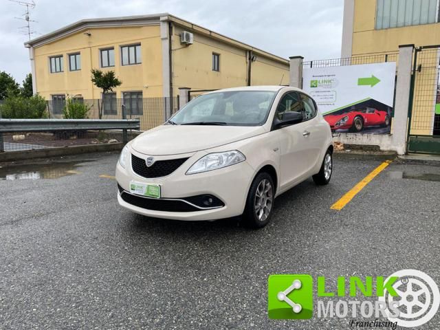 LANCIA Ypsilon 1.2 POP 69 CV 5 porte Gold