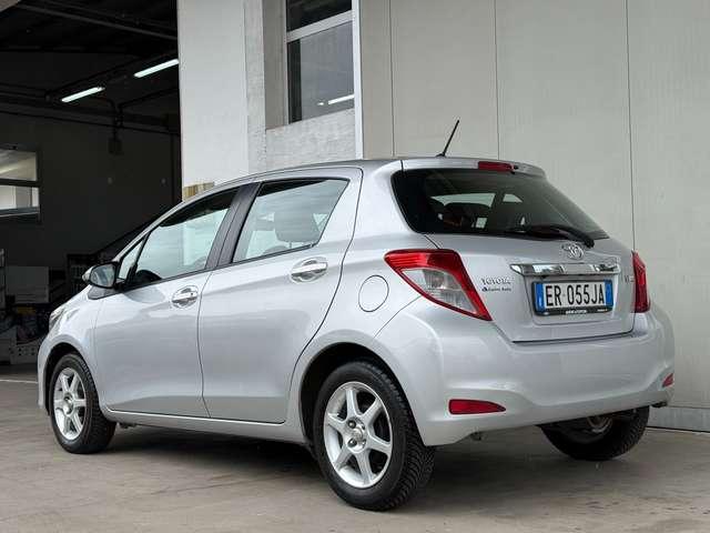 Toyota Yaris Yaris III 2011 5p 1.0